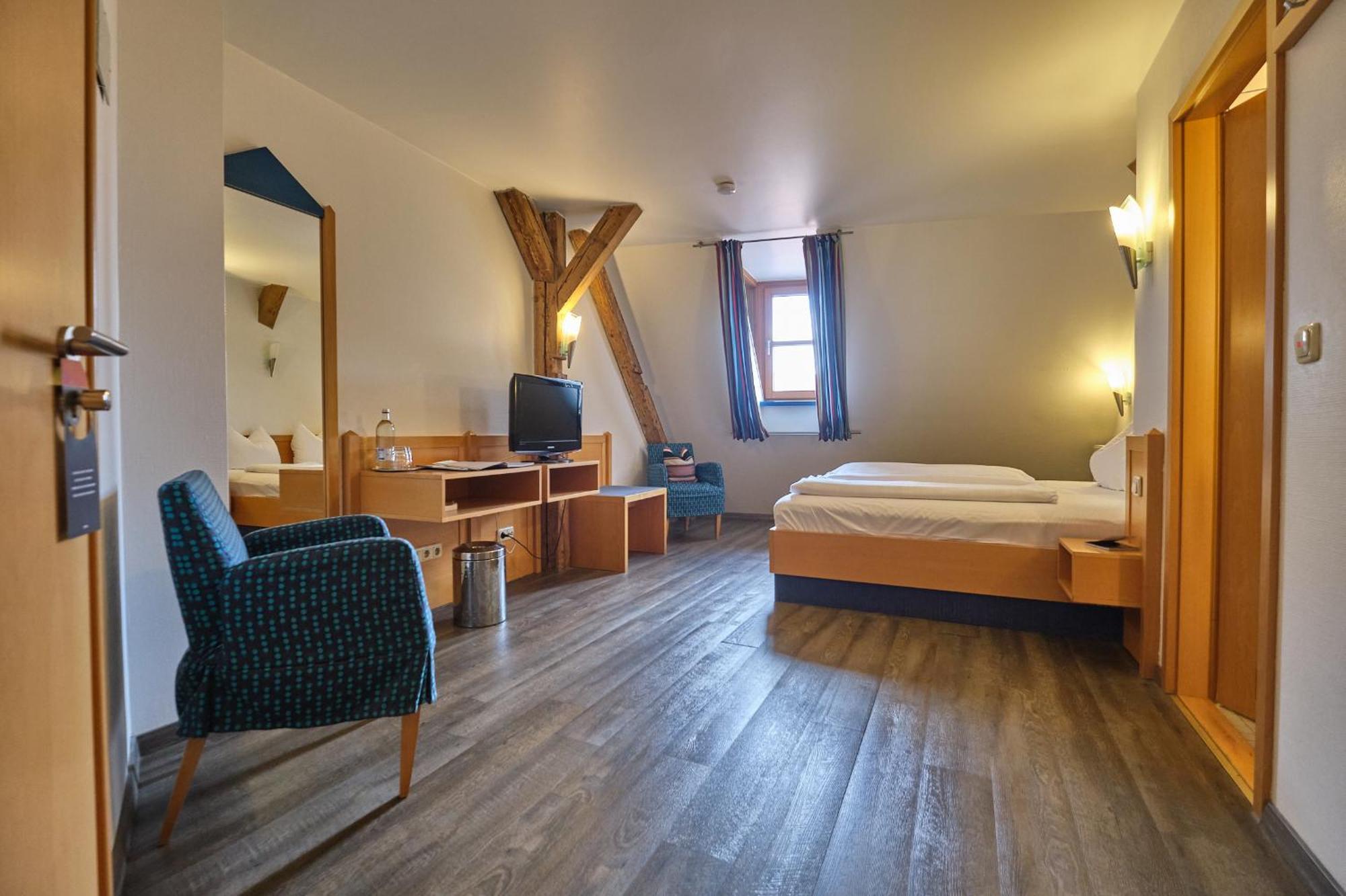 Hotel Roter Hahn ريغنسبورغ المظهر الخارجي الصورة