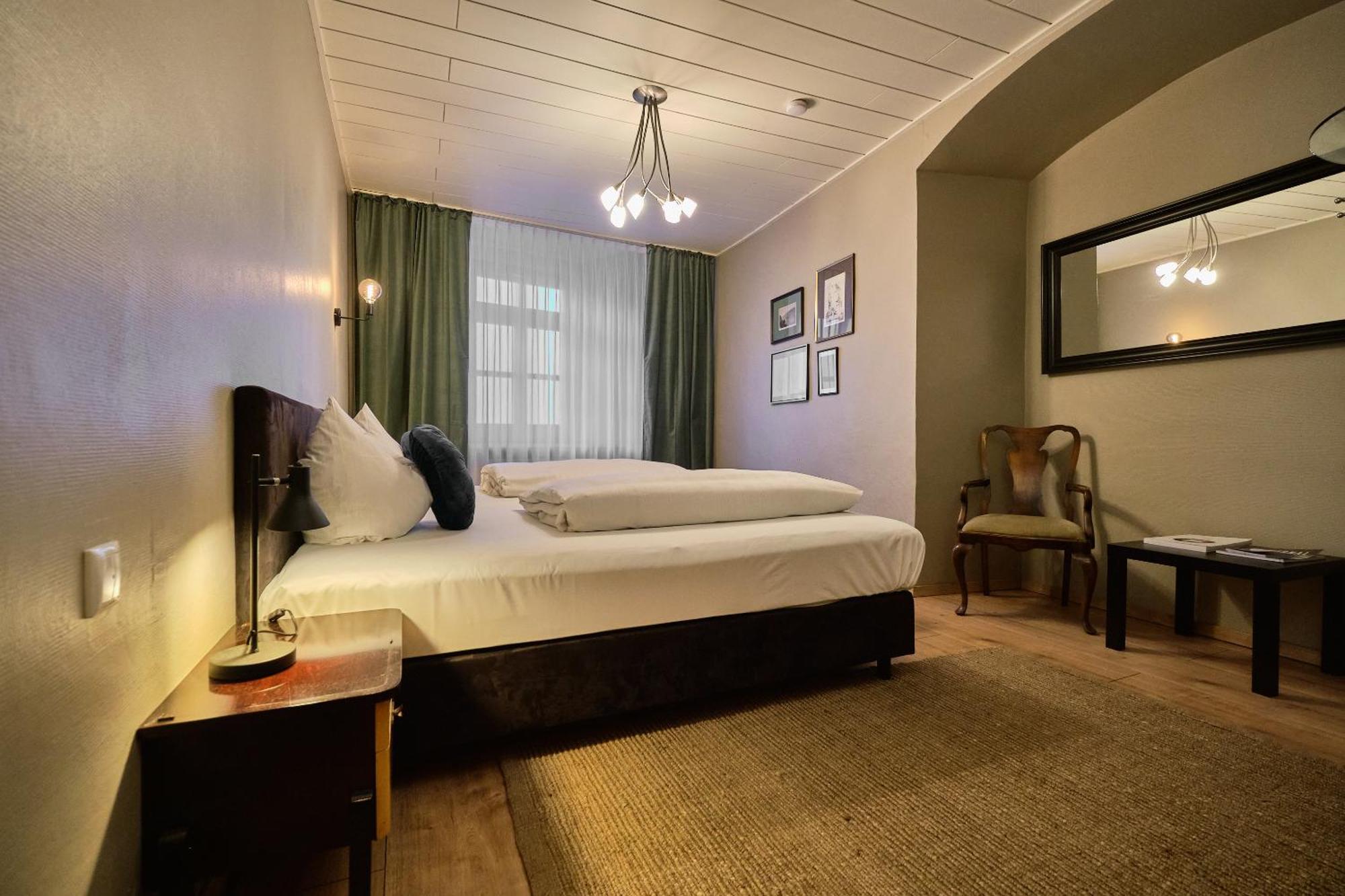 Hotel Roter Hahn ريغنسبورغ المظهر الخارجي الصورة