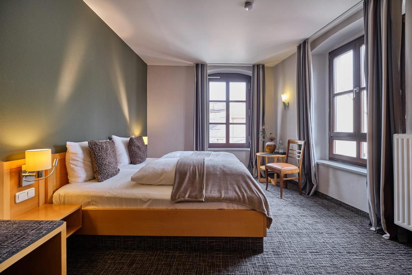 Hotel Roter Hahn ريغنسبورغ المظهر الخارجي الصورة