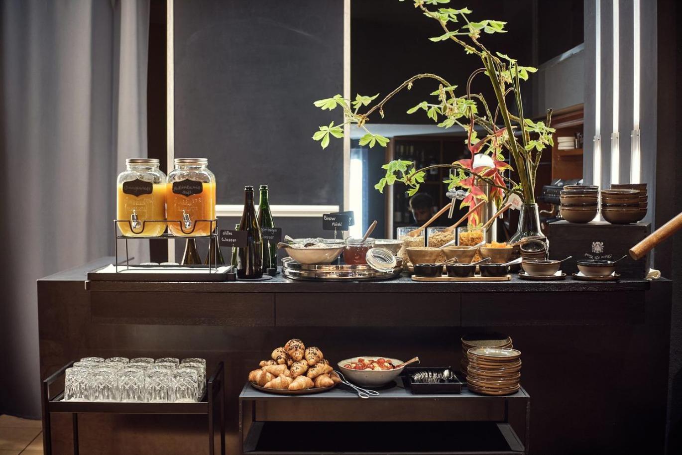 Hotel Roter Hahn ريغنسبورغ المظهر الخارجي الصورة